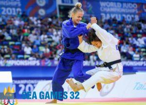VĐV Daria Bilodid (áo xanh) giành HC đồng judo hạng dưới 48kg nữ cho Ukraine ở Olympic Tokyo 2020. Ảnh: IJF