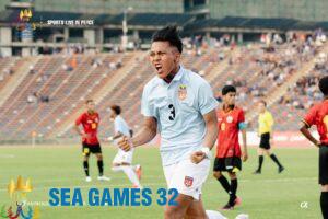 Thet Hein Soe mừng bàn quyết định cho Myanmar trong trận thắng Timor Leste 1-0 trên sân Olympic, Phnom Penh ngày 2/5. Ảnh: Cambodia 2023