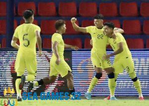 U22 Malaysia ghi năm bàn vào lưới Lào ở trận ra quân SEA Games 32. Ảnh: Lâm Thoả