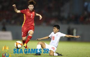 Tuyết Dung và Việt Nam trong trận thắng 1-0 trước Myanamar ở SEA Games 31. Ảnh: Đức Đồng